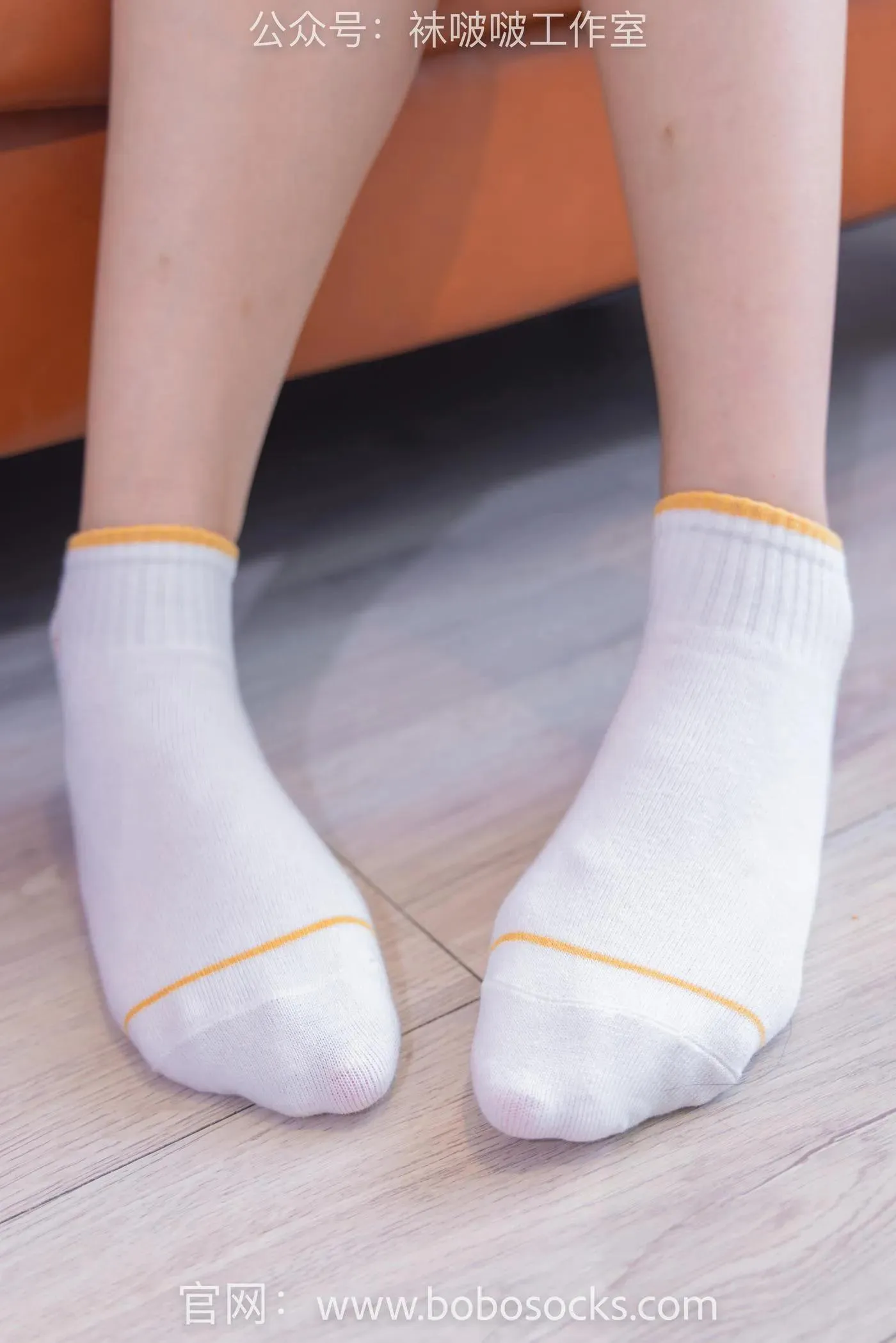 [BoBoSocks袜啵啵]NO.120 小甜豆-高跟长靴、白棉袜、裸足 [170P]插图5